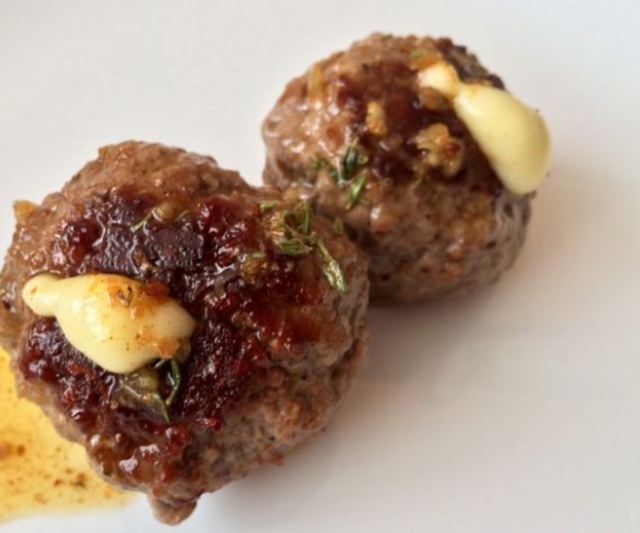 Albóndigas Rellenas de Queso